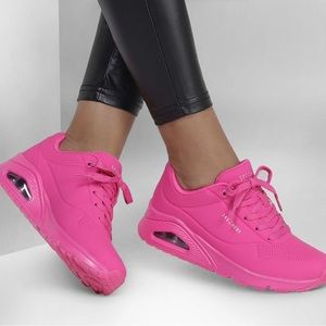 Skechers Women's Pink Sneakers